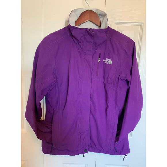 The North Face HyVent size small full zip raincoat No Hood - Picture 10 of 10